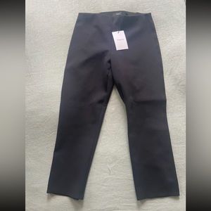 Theory Black Capri